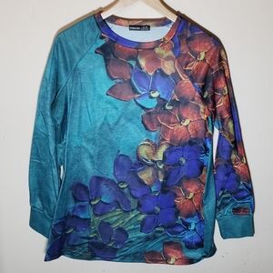 NORACORA Graphic Top